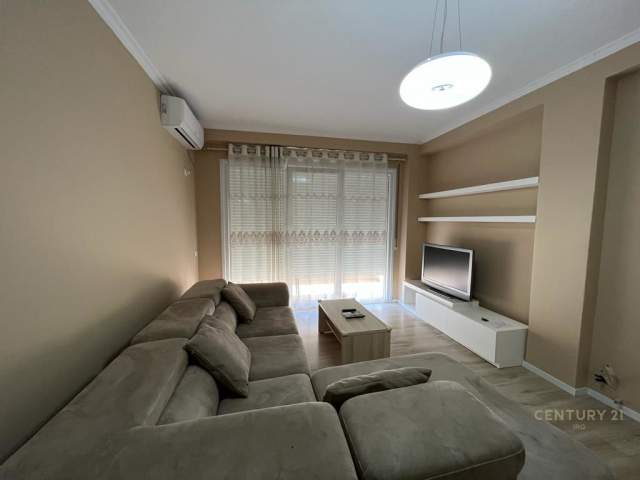 Tirane, jepet me qera apartament 2+1+A+BLK Kati 3, 107 m² 550 Euro (Kopshti Botanik)