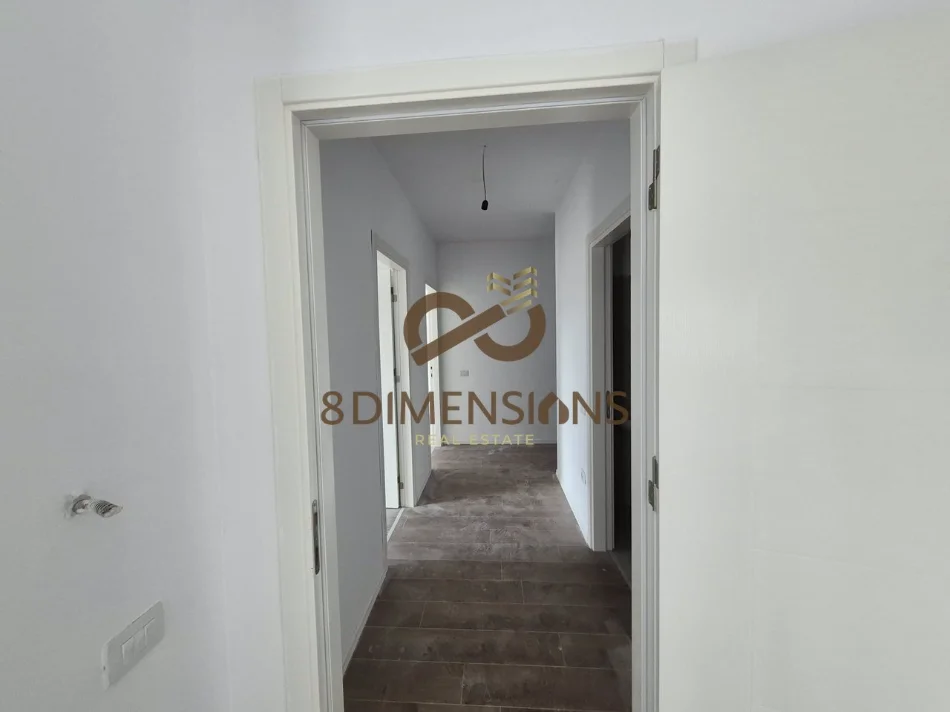 Tirane, shitet apartament 2+1+Ballkon Kati 3, 110 m² 218.900 € (varri bamit)