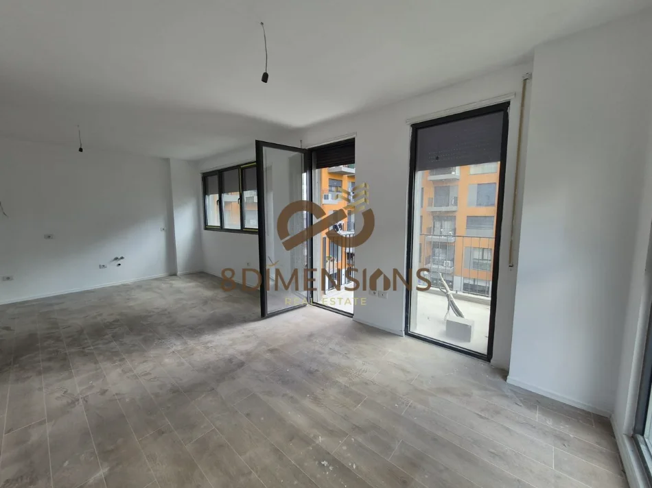 Tirane, shitet apartament 2+1+Ballkon Kati 3, 110 m² 218.900 € (varri bamit)