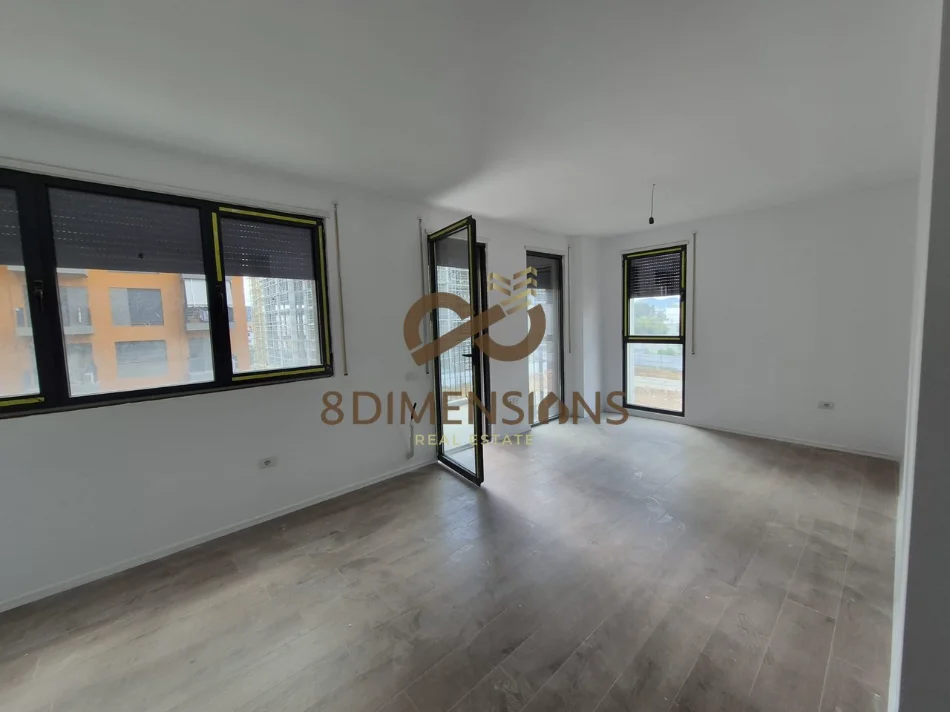 Tirane, shitet apartament 2+1+Ballkon Kati 3, 110 m² 218.900 € (varri bamit)