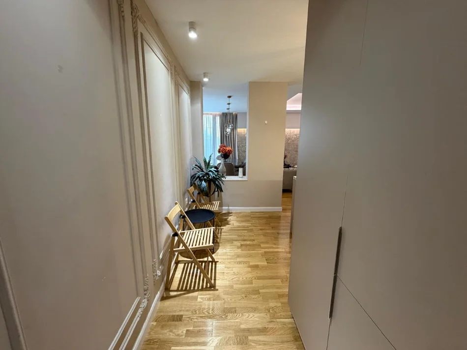 Tirane, shitet apartament 3+1 , 390.000 € 