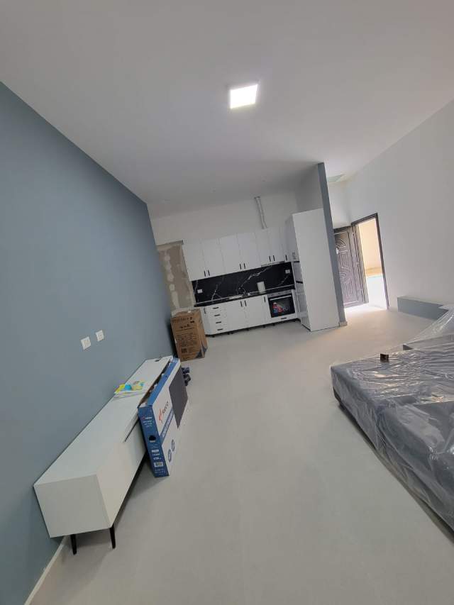 Tirane, jepet me qera apartament 2+1 Kati 1, 75 m² 400 Euro (Fresku)