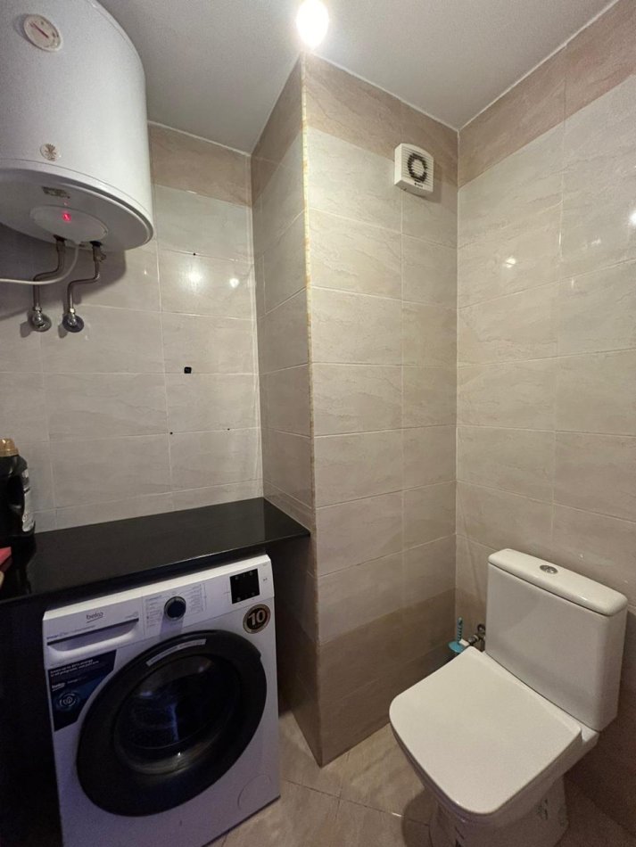 Tirane, jepet me qera apartament 2+1 Kati 5, 100 m² 650 € (Komuna e Parisit)