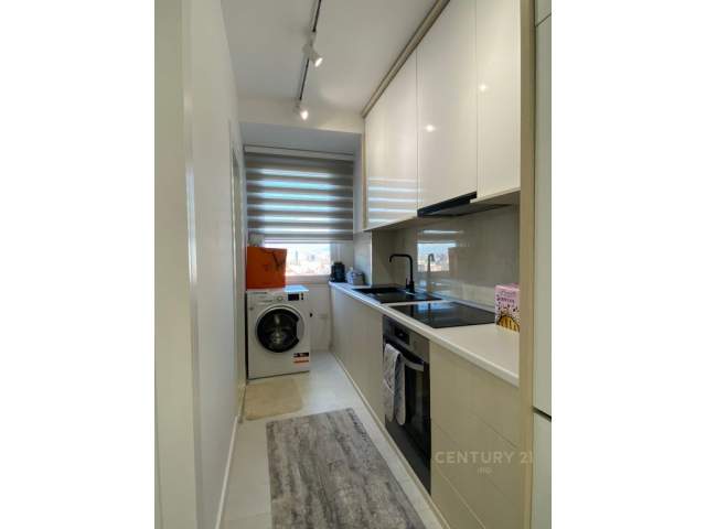 Tirane, shitet apartament 1+1 Kati 12, 50 m² 115.000 Euro (Komuna e Parisit)