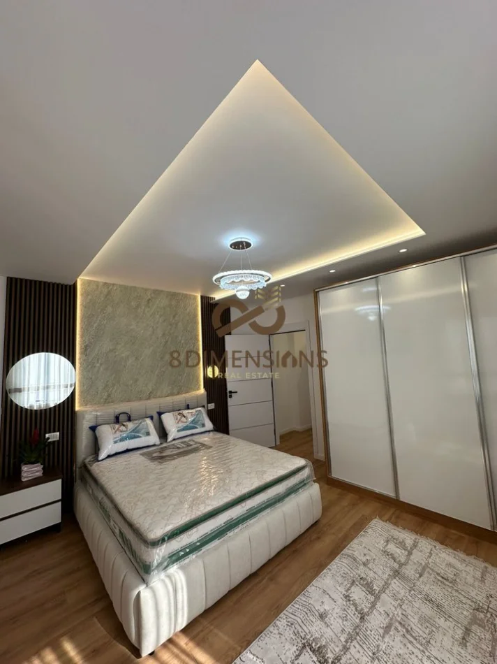 Tirane, shitet apartament 2+1+Ballkon Kati 7, 116 m² 255.000 € (pallati me shigjeta)