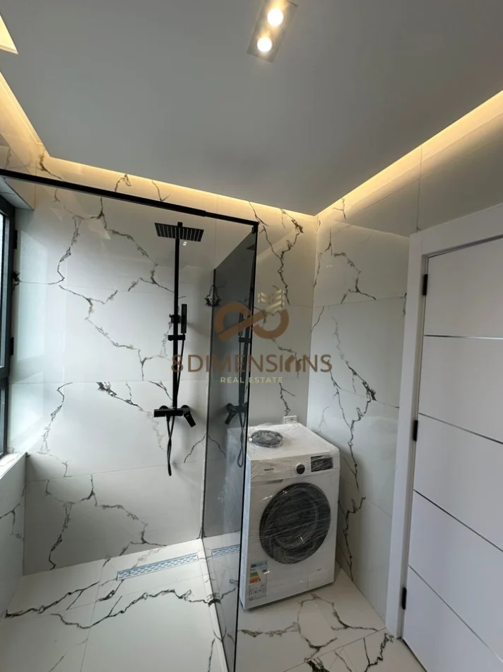 Tirane, shitet apartament 2+1+Ballkon Kati 7, 116 m² 255.000 € (pallati me shigjeta)