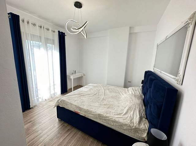 Tirane, jepet me qera apartament 1+1+BLK Kati 1, 60 m² 700 Euro (rruga Muhamet Gjollesha)