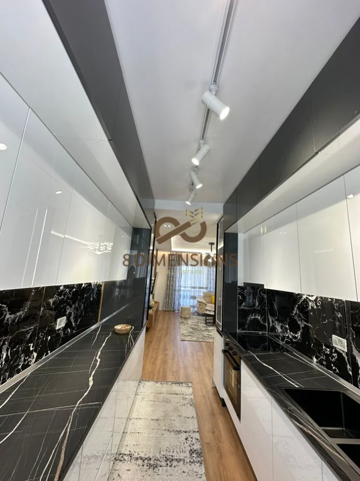 Tirane, shitet apartament 2+1+Ballkon Kati 7, 116 m² 255.000 € (pallati me shigjeta)