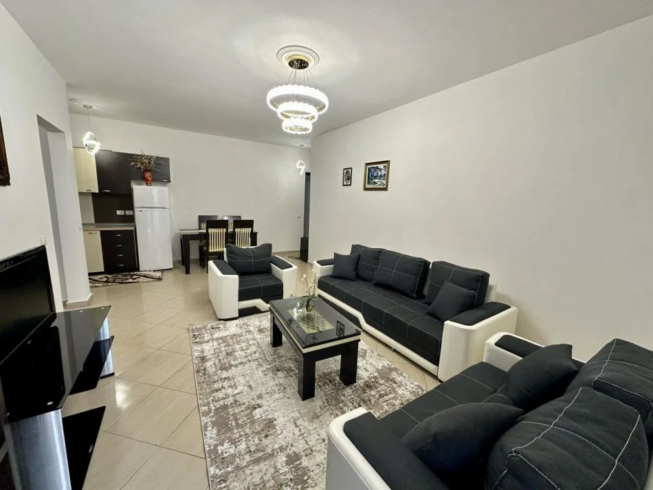 Tirane, jepet me qera apartament 1+1+Ballkon Kati 2, 70 m² 500 € (Frang Bardhi)