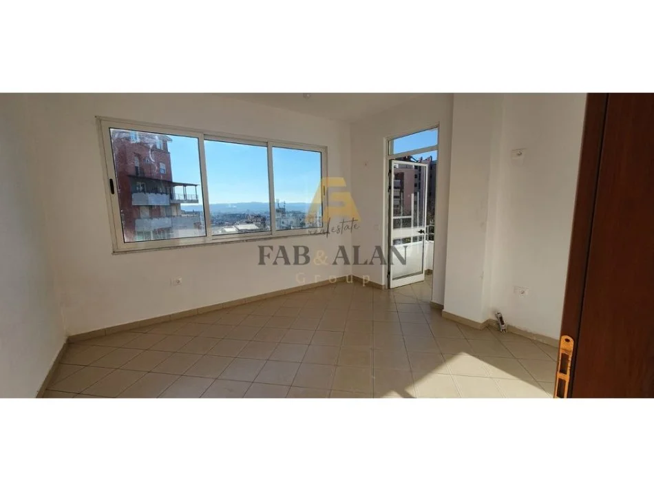 Tirane, shitet apartament 1+1 Kati 4, 64 m² 84.000 € (Fresku)