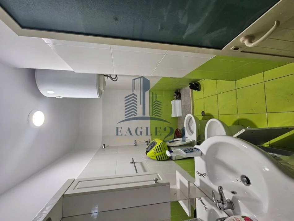 Tirane, jepet me qera apartament 2+1+Ballkon Kati 0, 75 m² 420 € (Univers City)