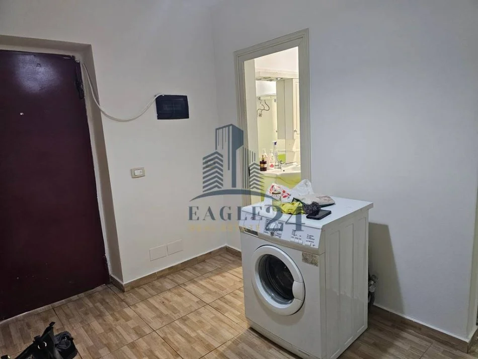 Tirane, jepet me qera apartament 2+1+Ballkon Kati 0, 75 m² 420 € (Univers City)