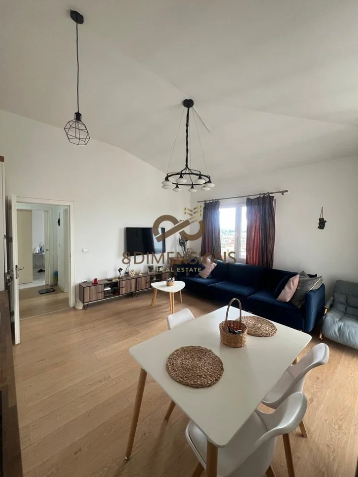 Tirane, shitet apartament 1+1+Ballkon Kati 5, 108 m² 130.000 € (fresk)