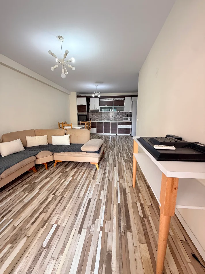 Tirane, shitet apartament 2+1 Kati 3, 110 m² 265.000 € (Komuna parisit)