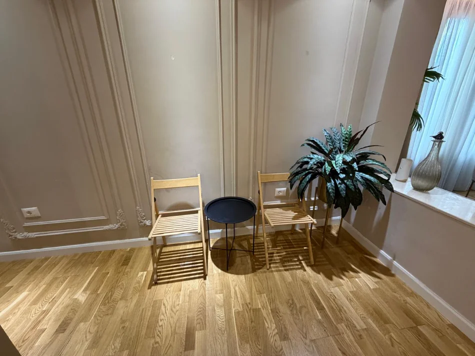 Tirane, shitet apartament 3+1 , 390.000 € 