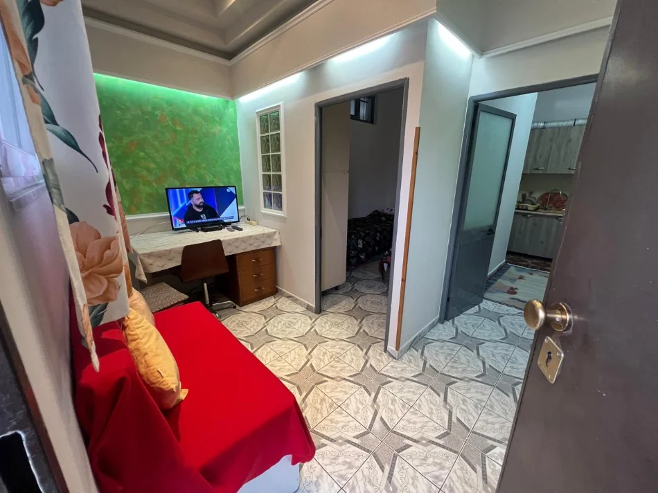 jepet me qera Kati 0, 300 €
