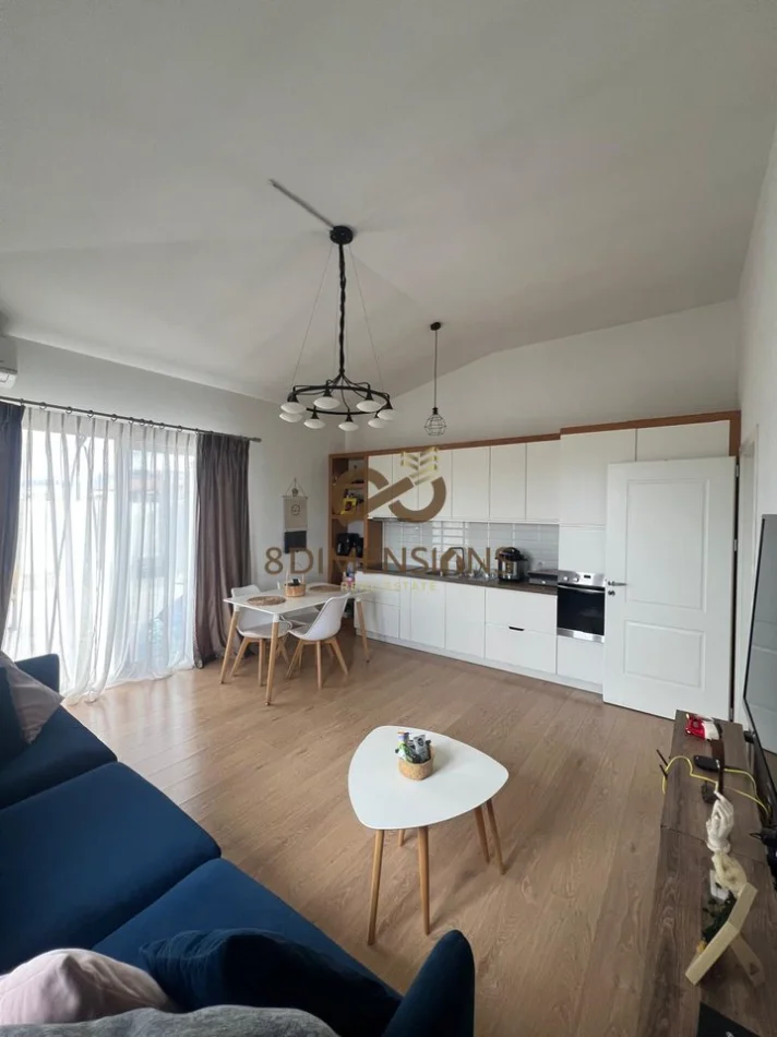 Tirane, shitet apartament 1+1+Ballkon Kati 5, 108 m² 130.000 € (fresk)