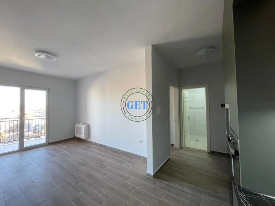 Durres, jepet me qera apartament 2+1 Kati 5, 83 m² 350 € (Tregu Industrial, Durres)