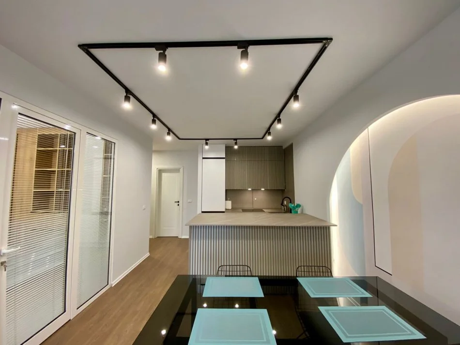 Shqiperi, jepet me qera apartament 2+1+Ballkon Kati 4, 100 m² 1.500 € (SAMI FRASHERI)