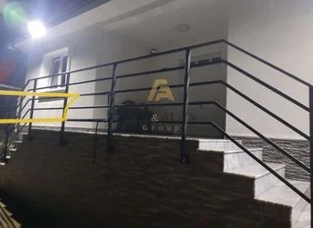 Tirane, shitet Vile 1 Katshe , 1.000 m² 280.000 € (Zall Dajt, rruga e Arbrit)