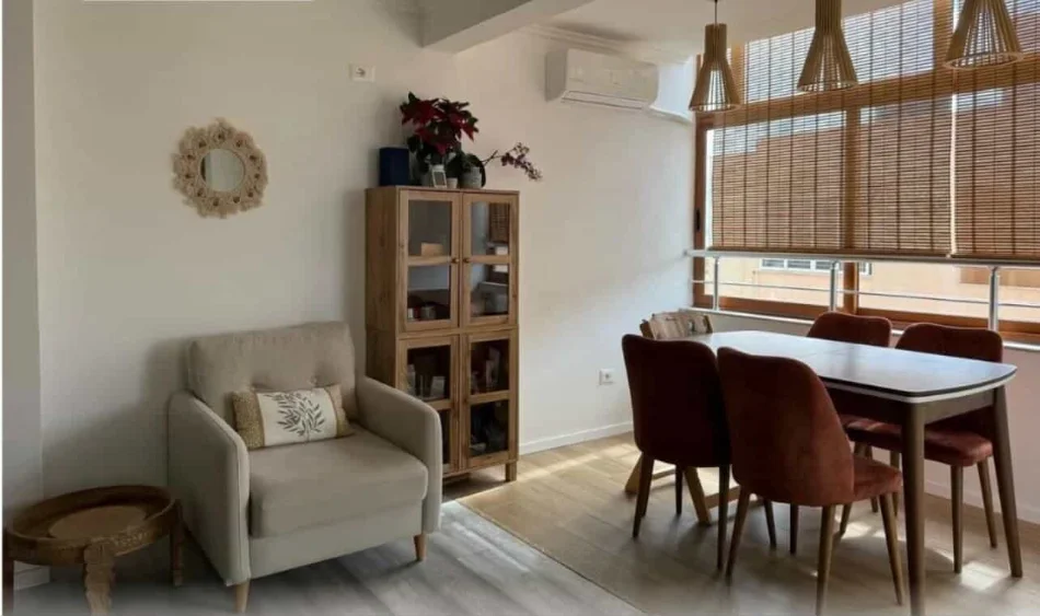 Durres, shitet apartament 2+1 Kati 7, 150.000 € 