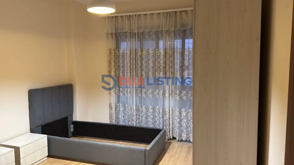Tirane, jepet me qera apartament 2+1 , 140 m² 550 € 