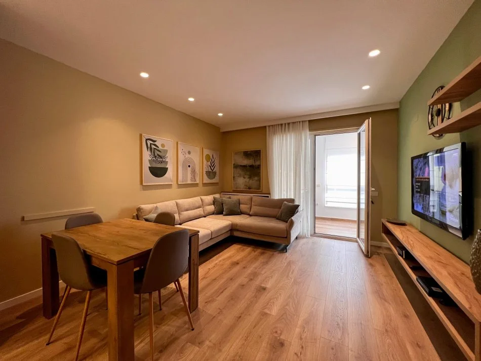 Tirane, jepet me qera apartament 2+1 Kati 3, 103 m² 1.000 € (Rruga elbasanit)