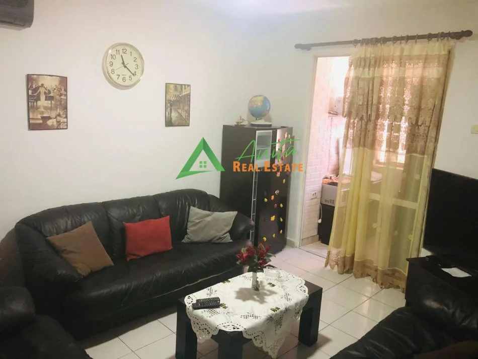 Shqiperi, jepet me qera apartament 2+1 Kati 1, 70 m² 620 € (21 Dhjetori)