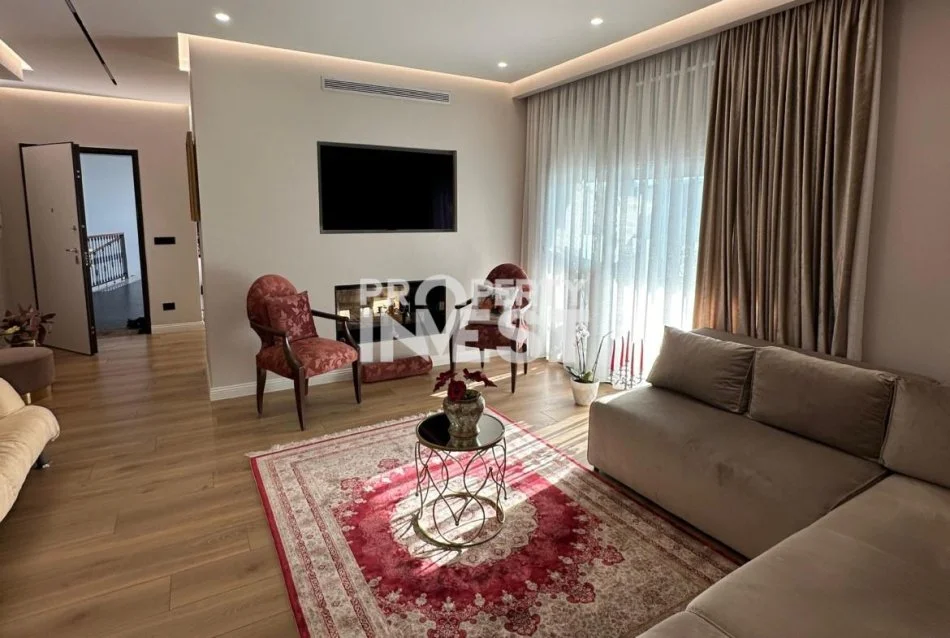 Tirane, jepet me qera apartament+verande | Penthouse 3+1+Aneks+Ballkon Kati 3, 162 m² 2.000 € (TEG)