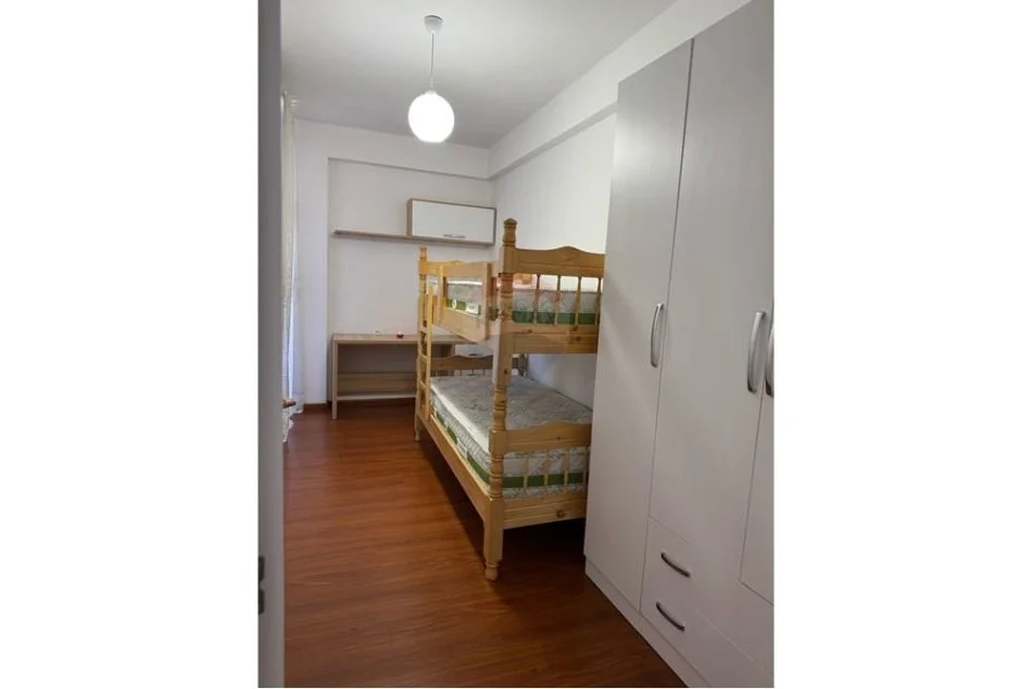 Tirane, jepet me qera 2+1+Ballkon , 600 € (Ndre Mjeda, Prane Report TV)