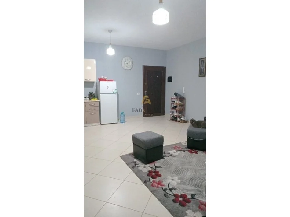 Tirane, shes apartament 1+1 Kati 5, 74 m² 95.000 € (Fresku)