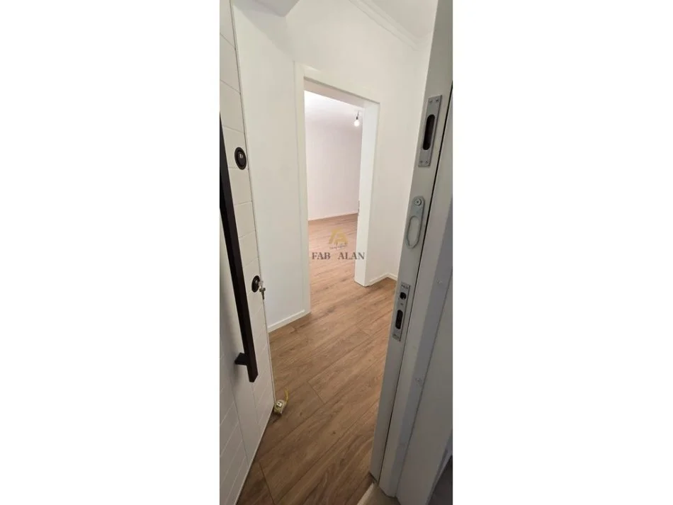 Tirane, shitet apartament 1+1 Kati 2, 49 m² 125.000 € (Mozaiku i Tiranes)