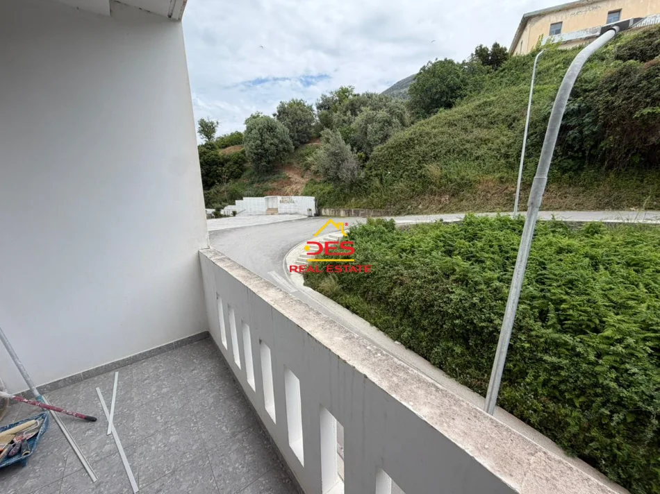 Vlore, shitet garsonier Kati 2, 31 m² 75.000 € (Rruga Dhimitër Konomi)