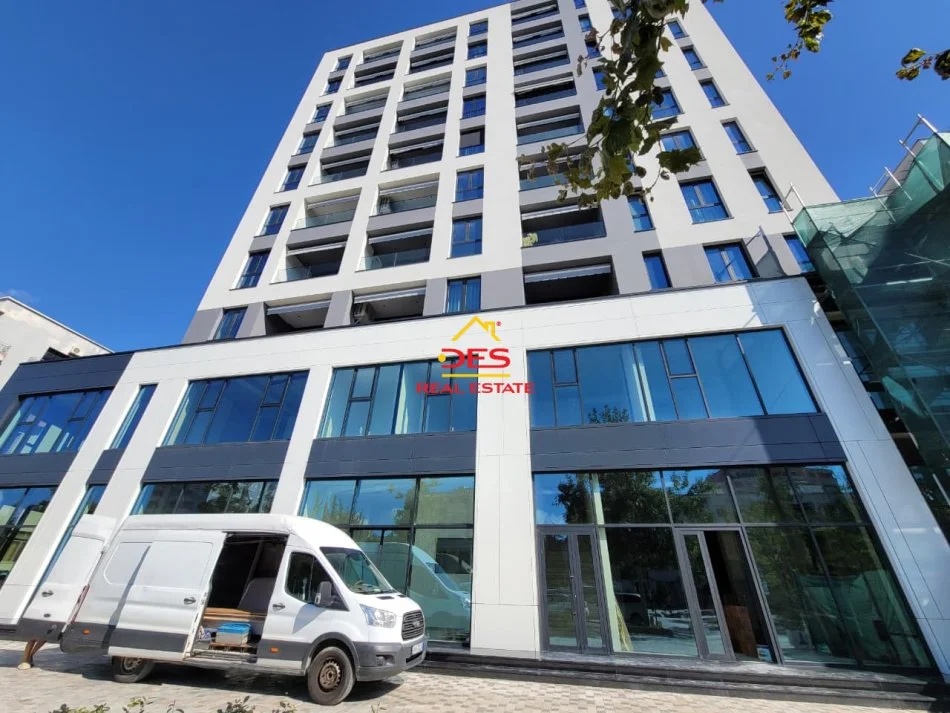 Vlore, jepet me qera apartament 1+1+Ballkon Kati 5, 70 m² 600 € (Rruga Sadik Zotaj)