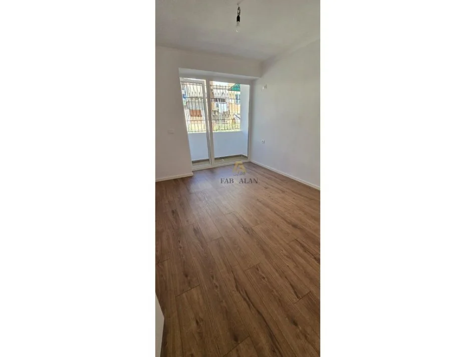 Tirane, shitet apartament 1+1 Kati 2, 54 m² 110.000 € (Mozaiku i Tiranes)