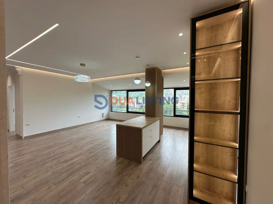 Tirane, shitet apartament 2+1 , 107 m² 273.000 € (Liqeni i Thate)