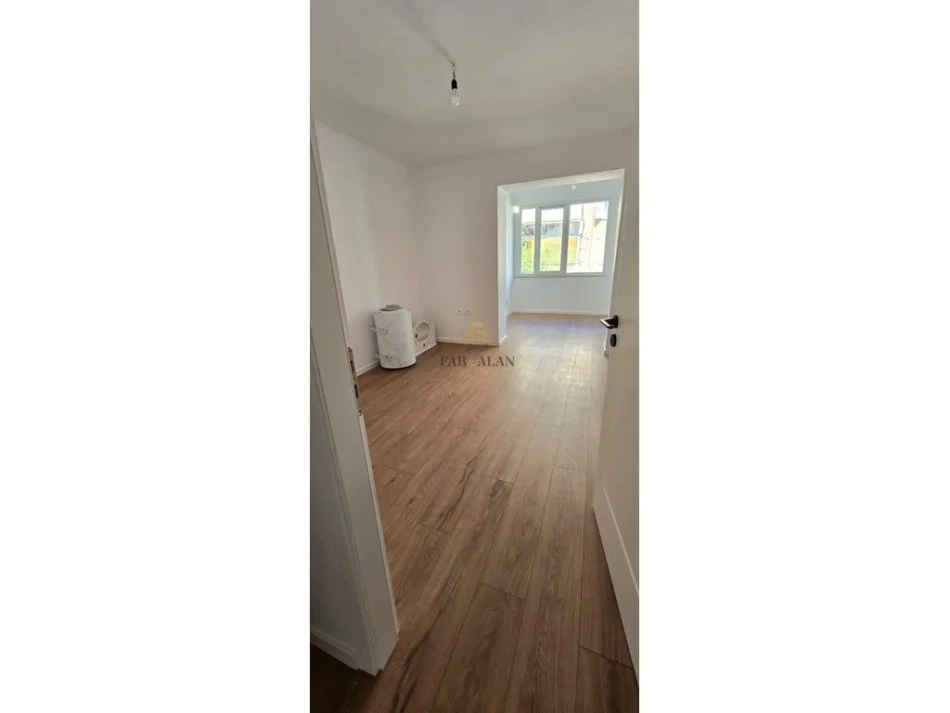 Tirane, shitet apartament 1+1 Kati 2, 54 m² 110.000 € (Mozaiku i Tiranes)