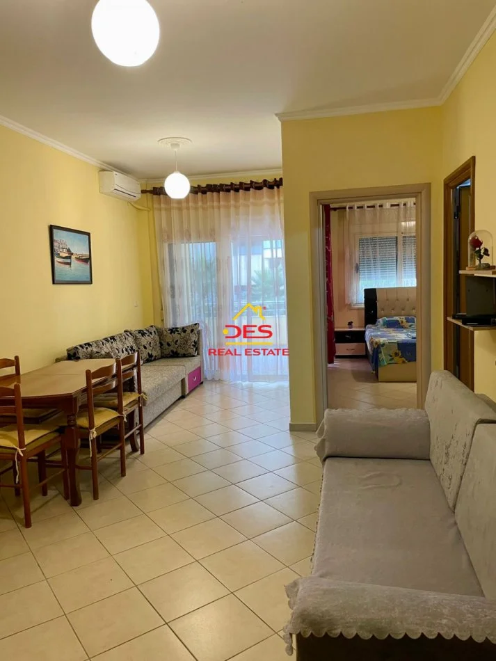 Vlore, shitet apartament 1+1+Ballkon Kati 2, 60 m² (Rruga Murat Tërbaçi)