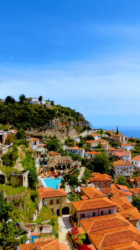 Dhermi - Palase, shitet shtepi 3+1 , 242 m² 