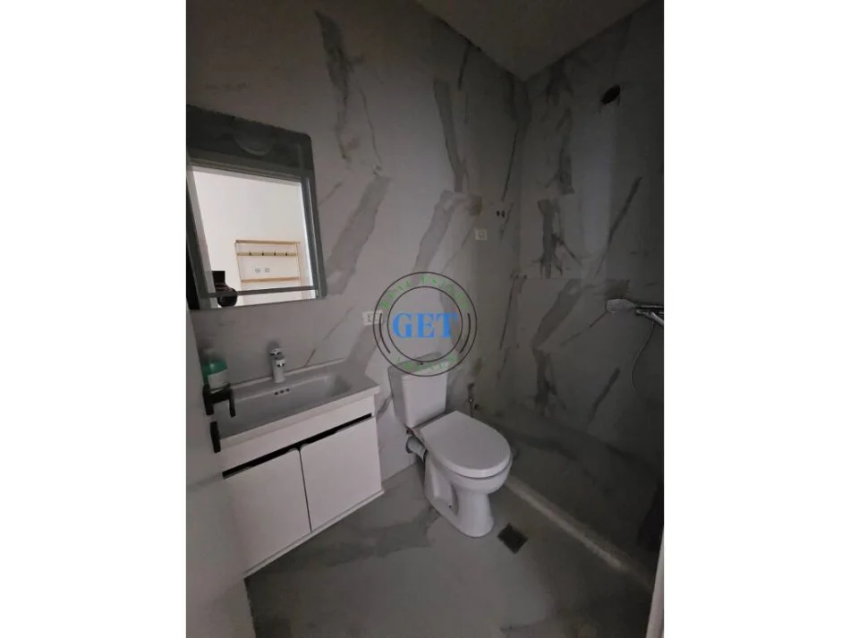 Durres, shitet apartament 1+1 Kati 8, 51 m² 66.000 € (Shkembi Kavajes)