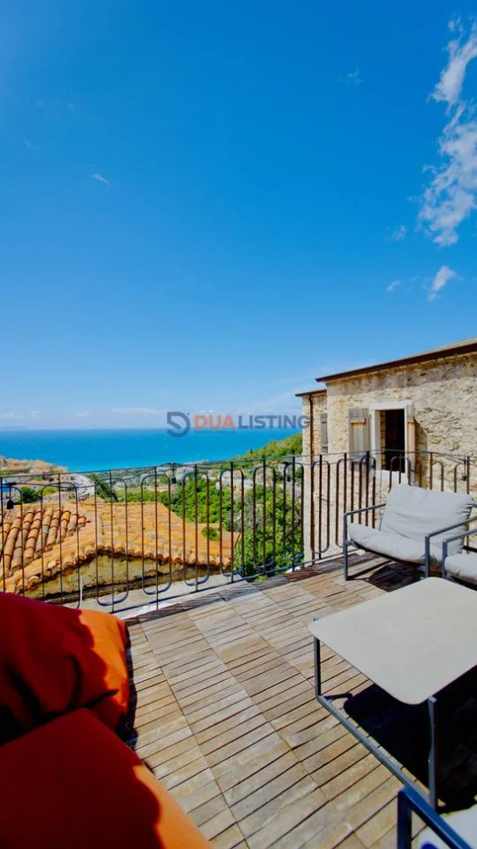 Vlore, shes shtepi Vile 2 Katshe Kati 0, 242 m² 430.000 € (Zoe Hora Dhërmi)