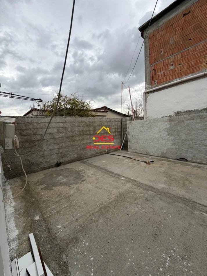 Vlore, shitet shtepi 1+1+Ballkon Kati 0, 56 m² 115.000 € (Rruga mis Durhan)