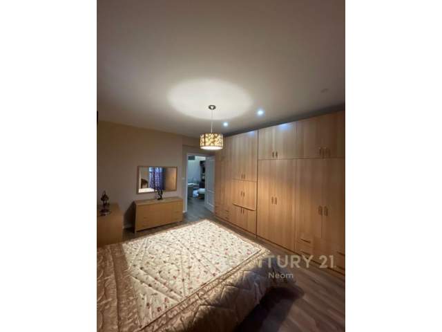 Tirane, jepet me qera apartament 2+1+A+BLK Kati 4, 99 m² 450 Euro (Rruga Dritan Hoxha)