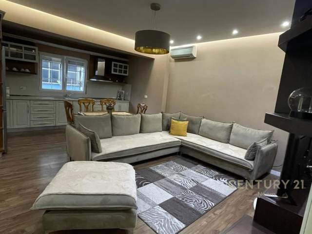 Tirane, jepet me qera apartament 2+1+A+BLK Kati 4, 99 m² 450 Euro (Rruga Dritan Hoxha)