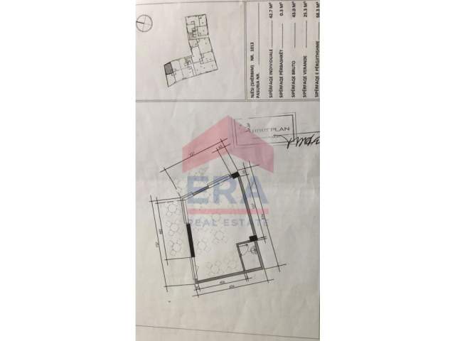 Tirane, shitet dyqan 68 m² 96.860 Euro (Ndre Mjeda)