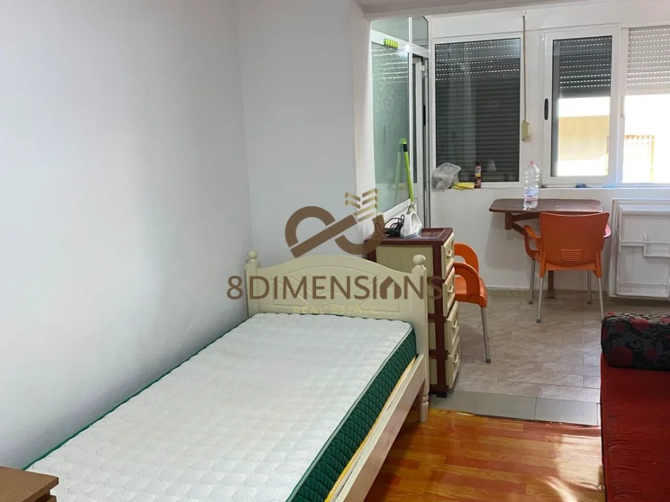 Tirane, jepet me qera garsonier 1+1 Kati 2, 40 m² 320 € (hoxha tahsim)