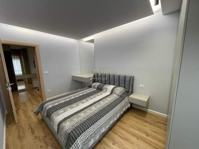Tirane, jepet me qera apartament 2+1+BLK Kati 6, 115 m² 650 Euro (ALI DEM)