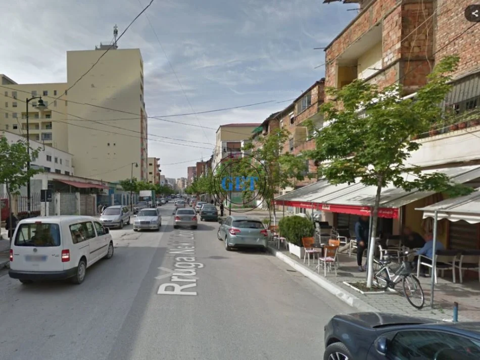 Durres, shitet dyqan Kati 0, 19 m² 44.000 € (ish Urt)