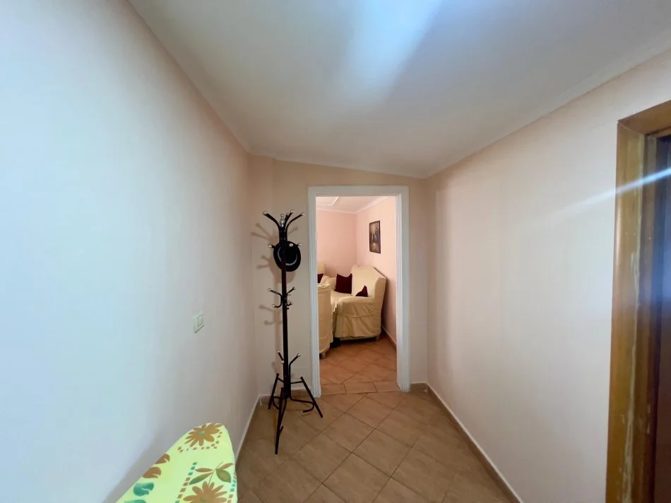 Tirane, shitet apartament 3+1 , 109 m² 125.000 € (rruga At Zef Valentini)