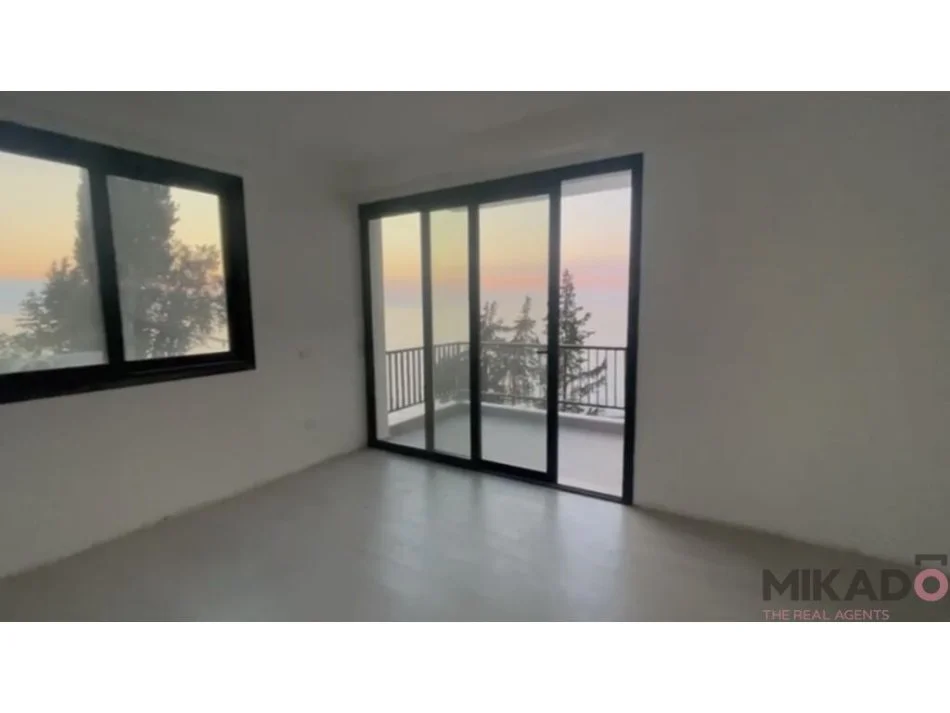 shitet , 75 m² 181.080 €